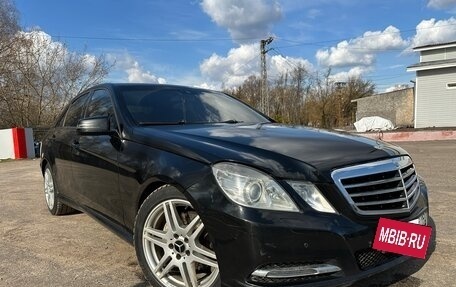 Mercedes-Benz E-Класс, 2013 год, 1 250 000 рублей, 6 фотография