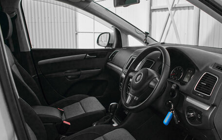 Volkswagen Sharan II, 2011 год, 1 400 000 рублей, 9 фотография
