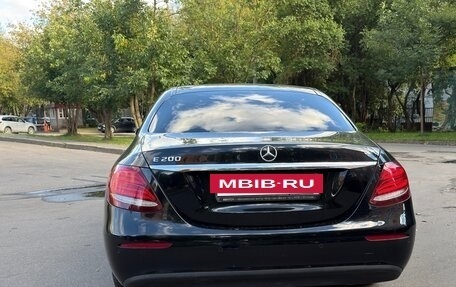 Mercedes-Benz E-Класс, 2019 год, 4 000 000 рублей, 2 фотография