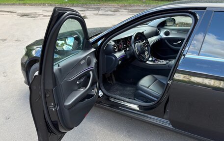Mercedes-Benz E-Класс, 2019 год, 4 000 000 рублей, 6 фотография