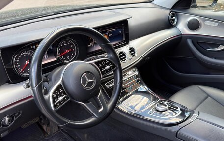 Mercedes-Benz E-Класс, 2019 год, 4 000 000 рублей, 9 фотография