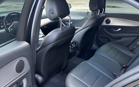 Mercedes-Benz E-Класс, 2019 год, 4 000 000 рублей, 5 фотография