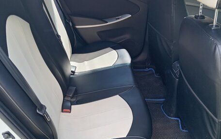 Hyundai Solaris II рестайлинг, 2013 год, 770 000 рублей, 11 фотография