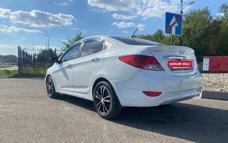 Hyundai Solaris II рестайлинг, 2013 год, 770 000 рублей, 7 фотография