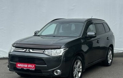 Mitsubishi Outlander III рестайлинг 3, 2013 год, 1 470 000 рублей, 1 фотография