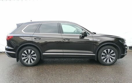 Volkswagen Touareg III, 2019 год, 4 550 000 рублей, 4 фотография