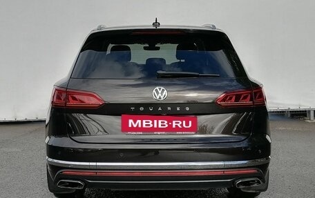 Volkswagen Touareg III, 2019 год, 4 550 000 рублей, 6 фотография