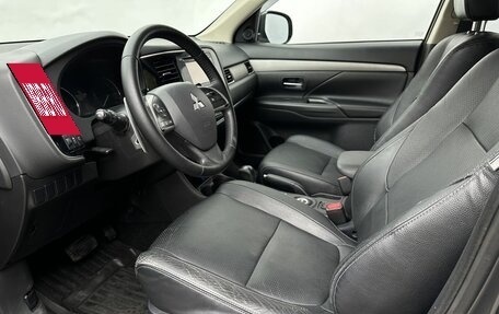 Mitsubishi Outlander III рестайлинг 3, 2013 год, 1 470 000 рублей, 9 фотография