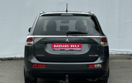 Mitsubishi Outlander III рестайлинг 3, 2013 год, 1 470 000 рублей, 6 фотография