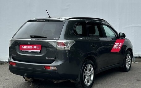 Mitsubishi Outlander III рестайлинг 3, 2013 год, 1 470 000 рублей, 5 фотография