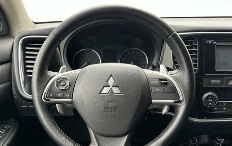 Mitsubishi Outlander III рестайлинг 3, 2013 год, 1 470 000 рублей, 12 фотография