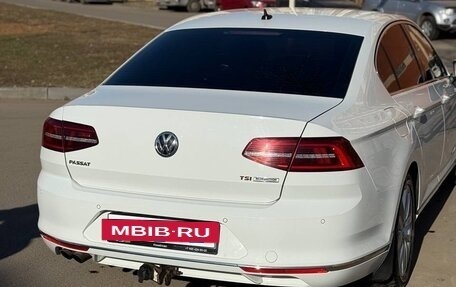 Volkswagen Passat B8 рестайлинг, 2017 год, 1 950 000 рублей, 3 фотография