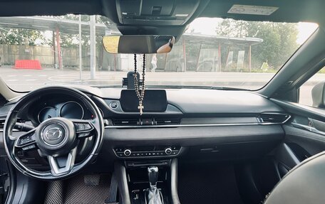 Mazda 6, 2018 год, 1 900 000 рублей, 5 фотография