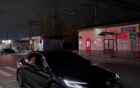 Toyota Camry, 2025 год, 3 820 000 рублей, 3 фотография