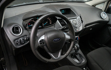 Ford Fiesta, 2016 год, 850 000 рублей, 10 фотография