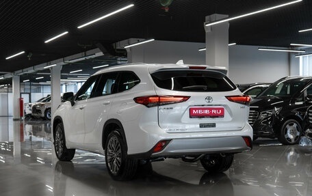 Toyota Highlander, 2026 год, 5 300 000 рублей, 5 фотография