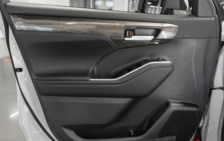 Toyota Highlander, 2026 год, 5 300 000 рублей, 18 фотография