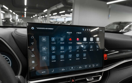 Toyota Highlander, 2026 год, 5 300 000 рублей, 24 фотография