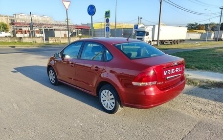 Volkswagen Polo VI (EU Market), 2012 год, 830 000 рублей, 32 фотография