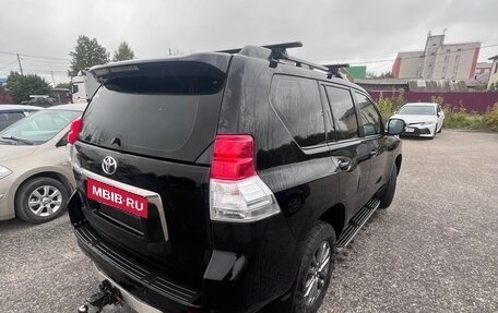 Toyota Land Cruiser Prado 150 рестайлинг 2, 2011 год, 2 100 000 рублей, 3 фотография