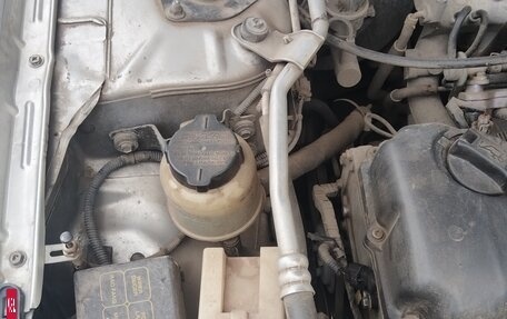 Nissan Wingroad III, 2002 год, 450 000 рублей, 16 фотография