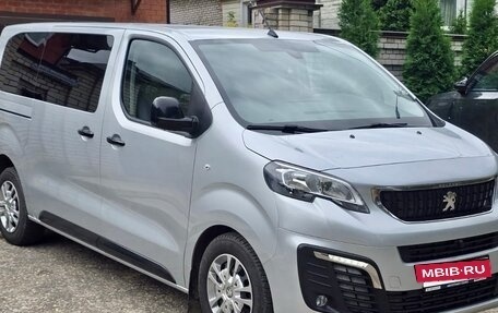 Peugeot Traveller I, 2020 год, 3 100 000 рублей, 4 фотография