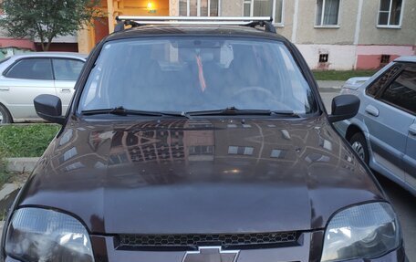 Chevrolet Niva I рестайлинг, 2012 год, 450 000 рублей, 3 фотография