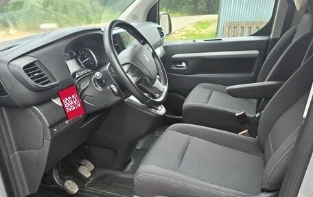 Peugeot Traveller I, 2020 год, 3 100 000 рублей, 10 фотография