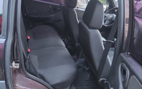 Chevrolet Niva I рестайлинг, 2012 год, 450 000 рублей, 7 фотография