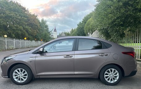 Hyundai Solaris II рестайлинг, 2021 год, 1 580 000 рублей, 2 фотография