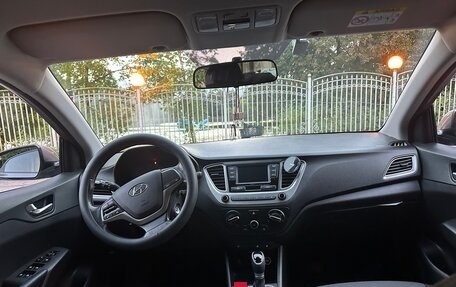 Hyundai Solaris II рестайлинг, 2021 год, 1 580 000 рублей, 5 фотография