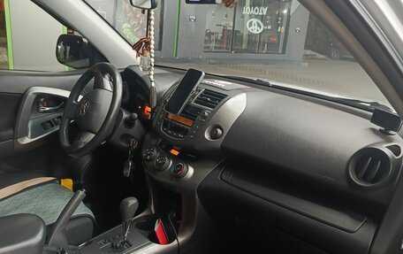 Toyota RAV4, 2012 год, 1 450 000 рублей, 4 фотография