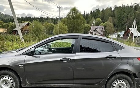 Hyundai Solaris II рестайлинг, 2011 год, 550 000 рублей, 3 фотография