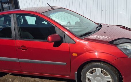Ford Fiesta, 2007 год, 450 000 рублей, 2 фотография