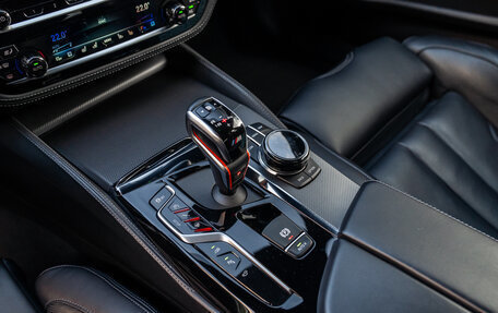 BMW M5, 2018 год, 7 800 000 рублей, 9 фотография