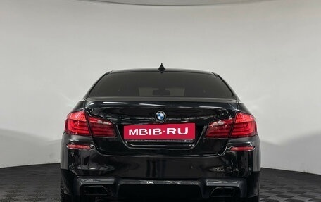 BMW 5 серия, 2011 год, 1 597 000 рублей, 4 фотография