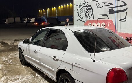 Hyundai Sonata IV рестайлинг, 2000 год, 220 000 рублей, 5 фотография