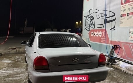 Hyundai Sonata IV рестайлинг, 2000 год, 220 000 рублей, 4 фотография