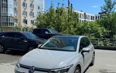 Volkswagen Golf VIII, 2022 год, 1 680 000 рублей, 1 фотография