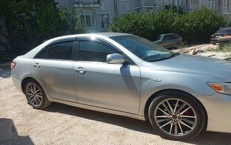 Toyota Camry, 2007 год, 660 000 рублей, 2 фотография