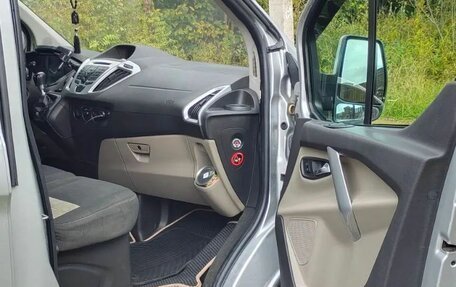 Ford Tourneo Custom I рестайлинг, 2014 год, 1 750 000 рублей, 6 фотография