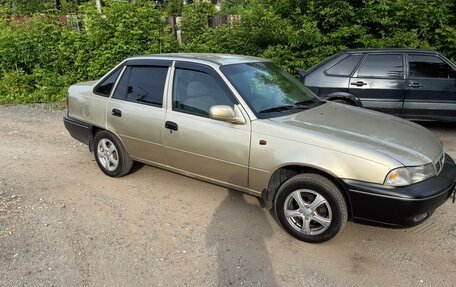 Daewoo Nexia I рестайлинг, 1997 год, 210 000 рублей, 4 фотография