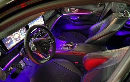 Mercedes-Benz E-Класс, 2017 год, 3 150 000 рублей, 10 фотография