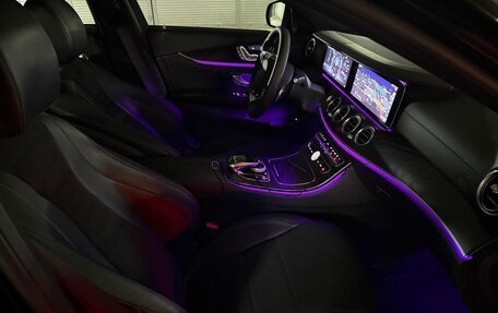 Mercedes-Benz E-Класс, 2017 год, 3 150 000 рублей, 8 фотография