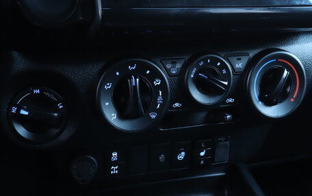 Toyota Hilux VIII, 2020 год, 4 890 000 рублей, 14 фотография