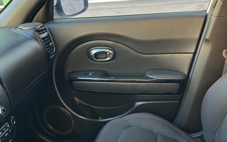KIA Soul II рестайлинг, 2018 год, 1 710 000 рублей, 10 фотография