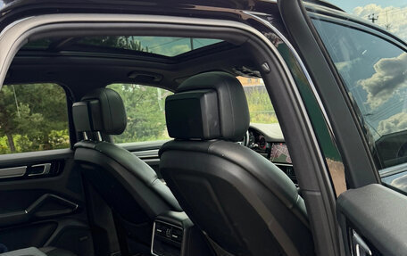 Porsche Cayenne III, 2018 год, 4 050 000 рублей, 8 фотография