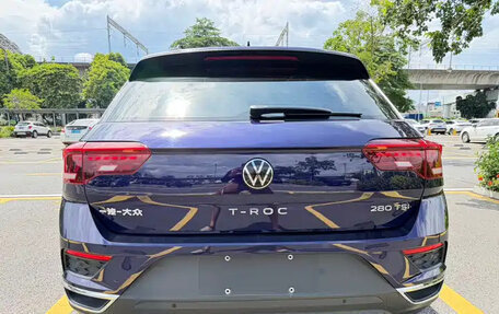 Volkswagen T-Roc I, 2022 год, 1 833 700 рублей, 5 фотография