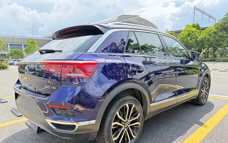 Volkswagen T-Roc I, 2022 год, 1 833 700 рублей, 6 фотография