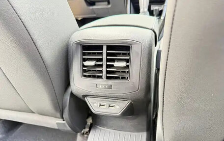 Volkswagen T-Roc I, 2022 год, 1 833 700 рублей, 16 фотография